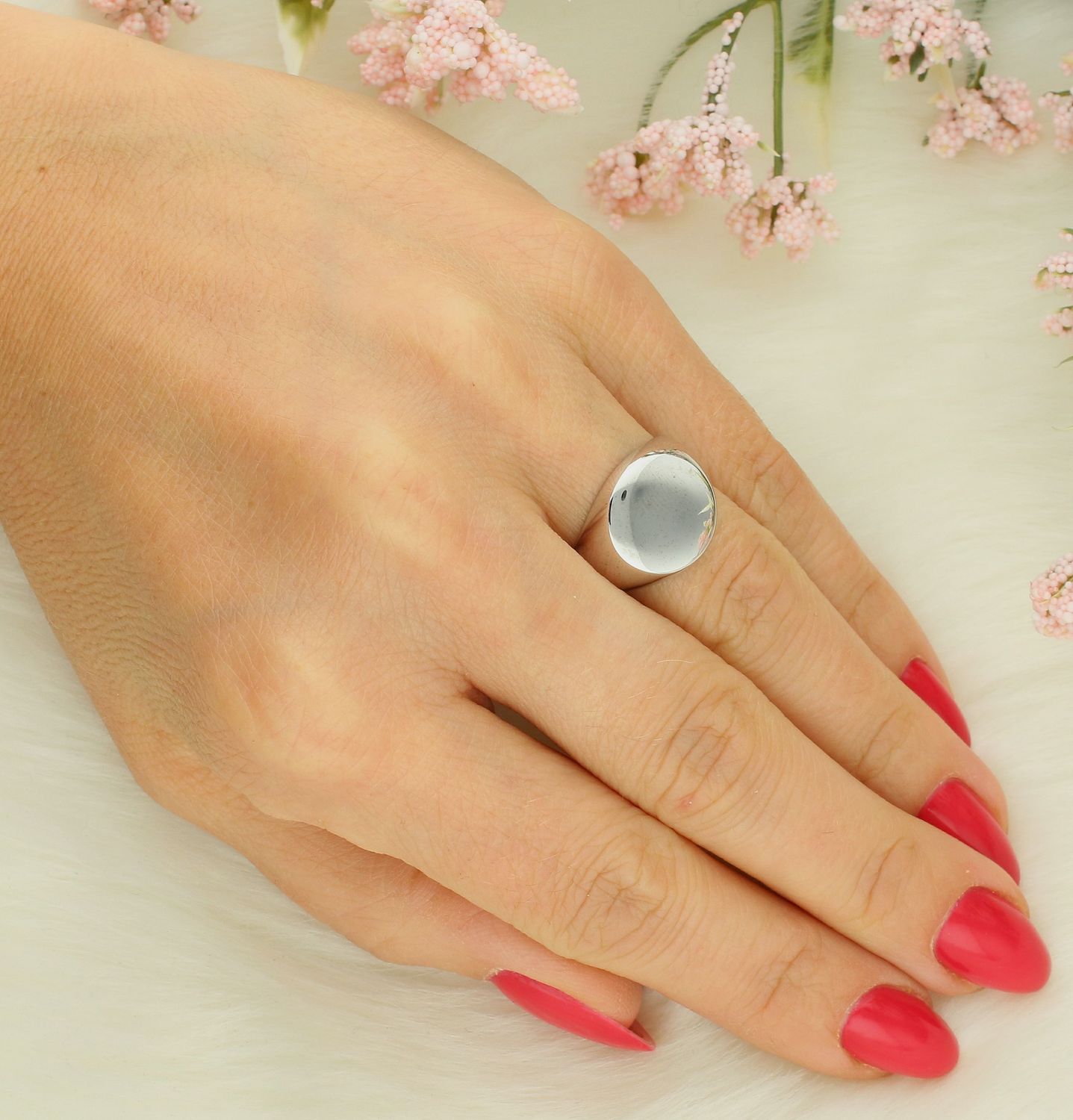 Pierścionek sygnet damski próba 925, AN MR 22728 Srebrny pierścionek wykonany z najwyższej jakości srebra o prostej formie. Idealny pomysł na prezent dla każdej kobiety.5.jpg